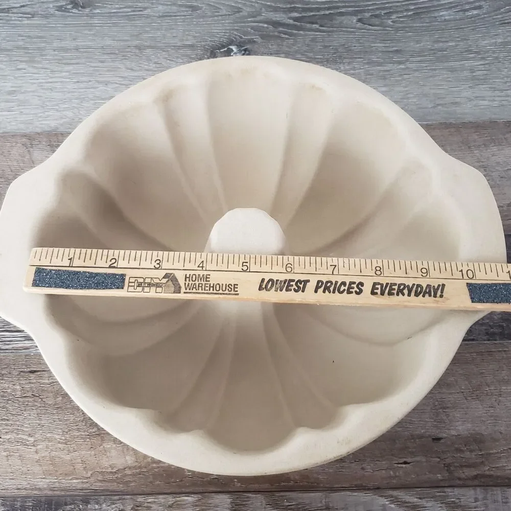Pampered Chef Stoneware 10